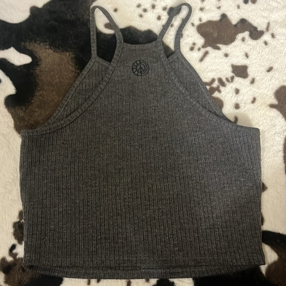 EARTHBOUND Gray Ribbed Crop Top - Picture 2 of 4